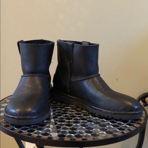 Ugg unlined short boot